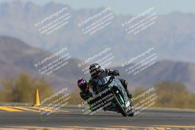 media/Apr-09-2023-SoCal Trackdays (Sun) [[333f347954]]/Turn 14 (1015am)/